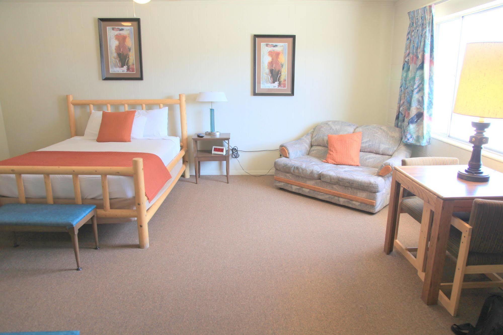 Bryce Zion Inn Hatch Bagian luar foto